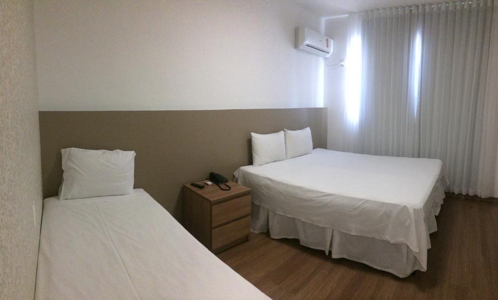 Lord Hotel Aeroporto Confins Vespasiano Zimmer foto