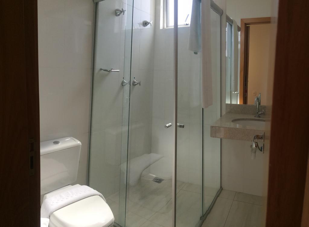 Lord Hotel Aeroporto Confins Vespasiano Zimmer foto