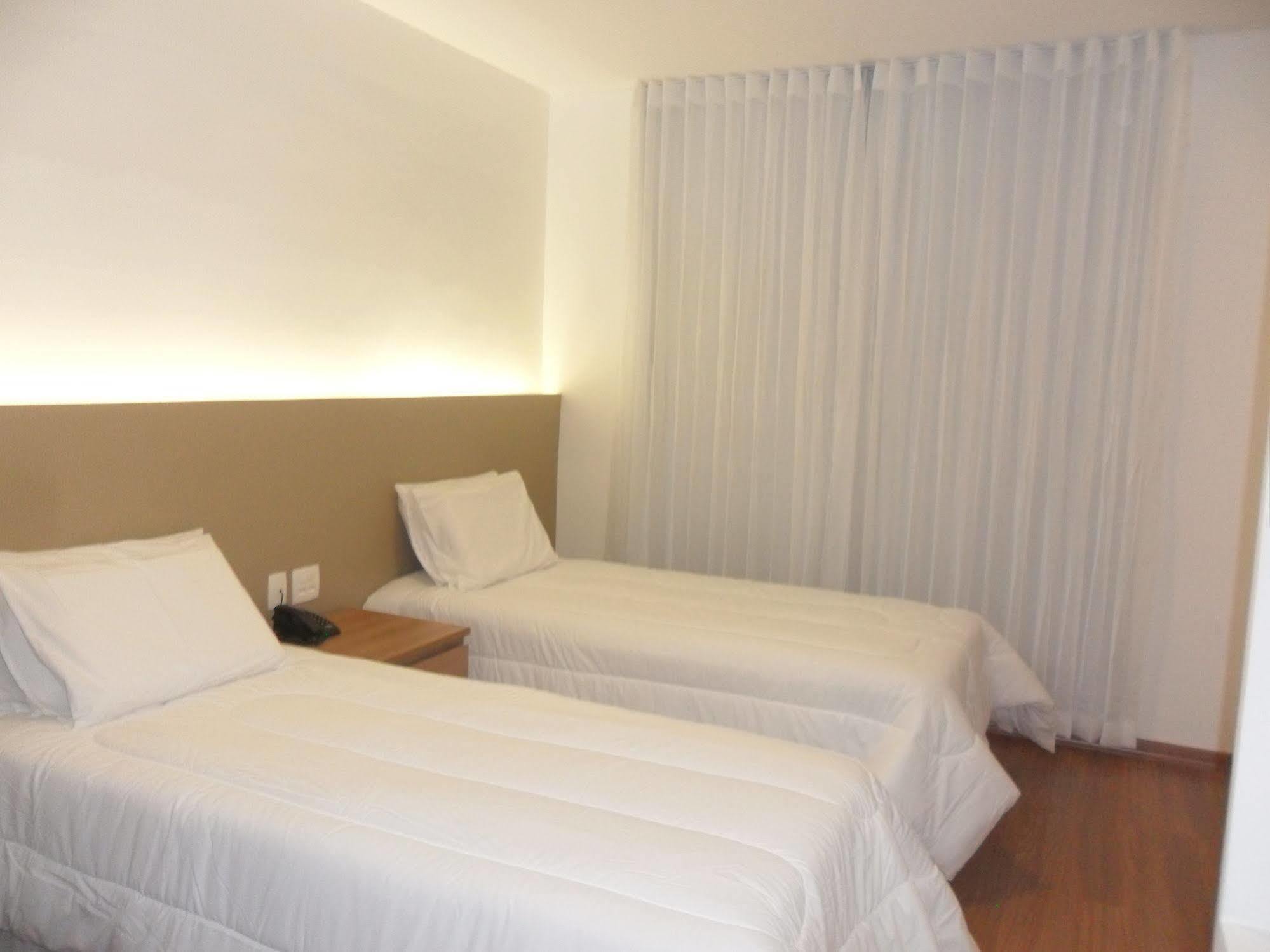 Lord Hotel Aeroporto Confins Vespasiano Exterior foto